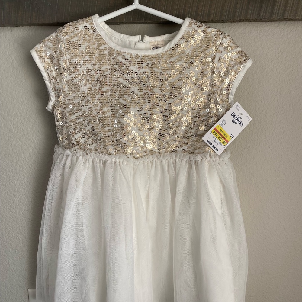NWT Osh Kosh Girls 2T dress. Perfect for Easter!
